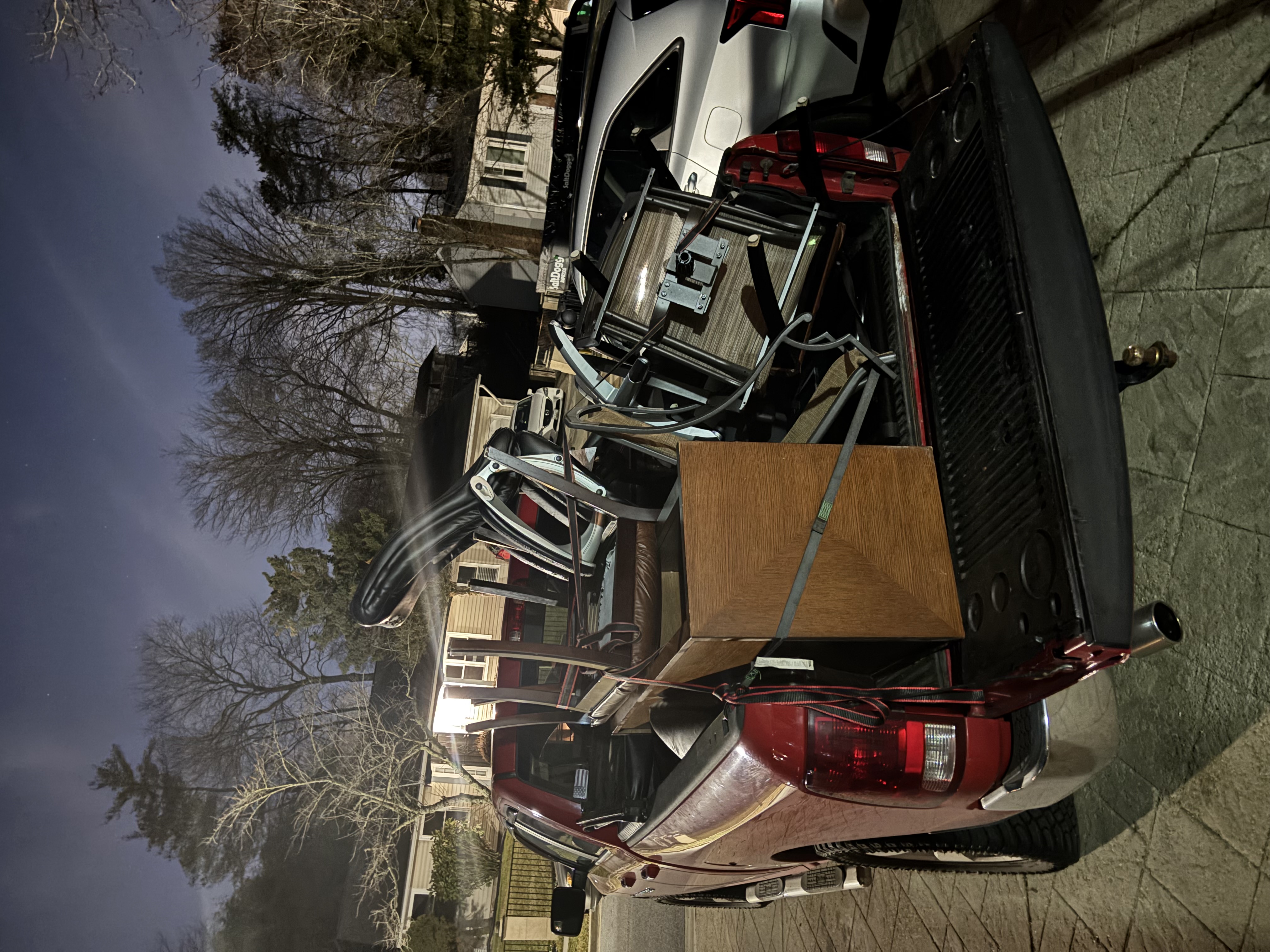 Deviv Services LLC junk removal