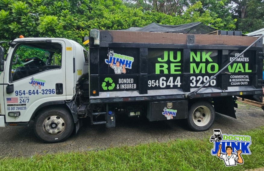 Doctor Junk logo