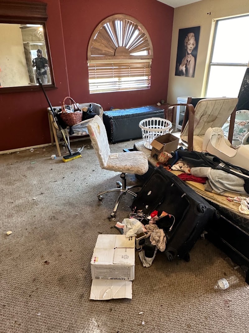 Biggs Bulk Removal LLC. junk removal