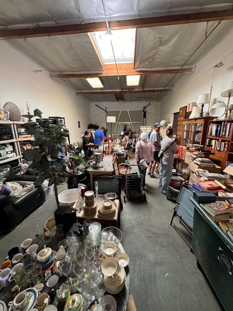 SoCal Home Clear Outs junk removal