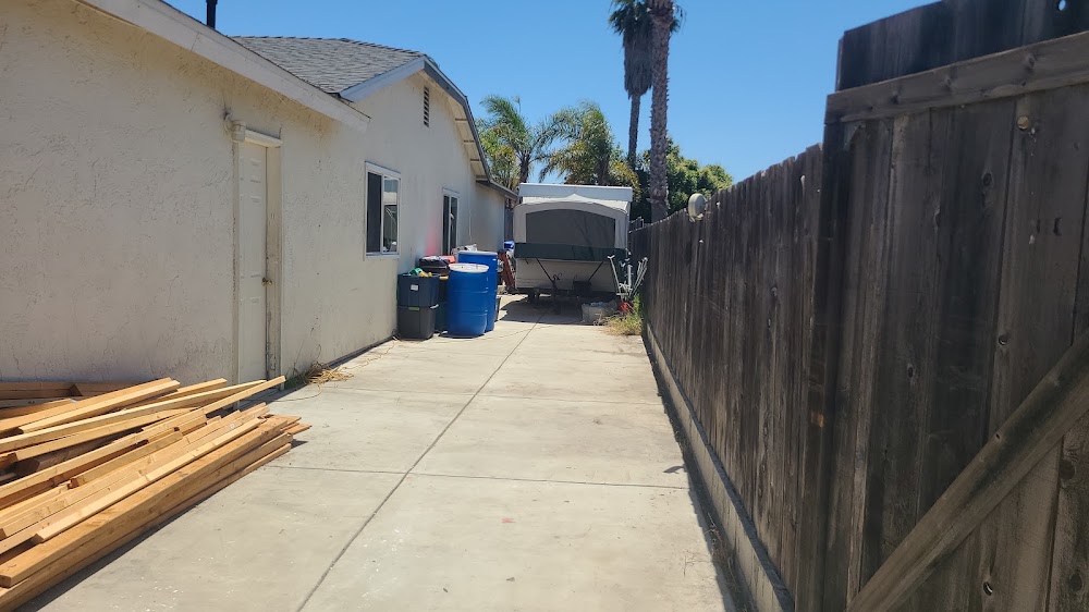 A&N Coastal Hauling and Demolition junk removal