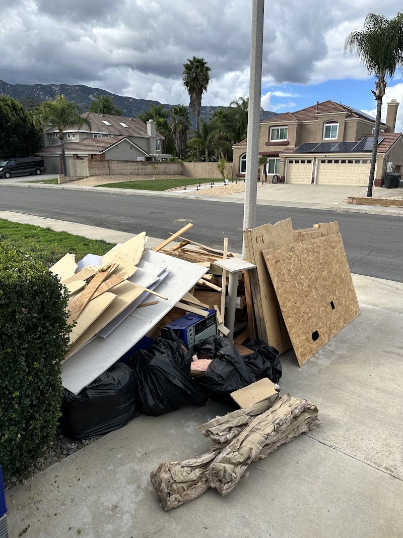 Cns junk hauling and demolition junk removal