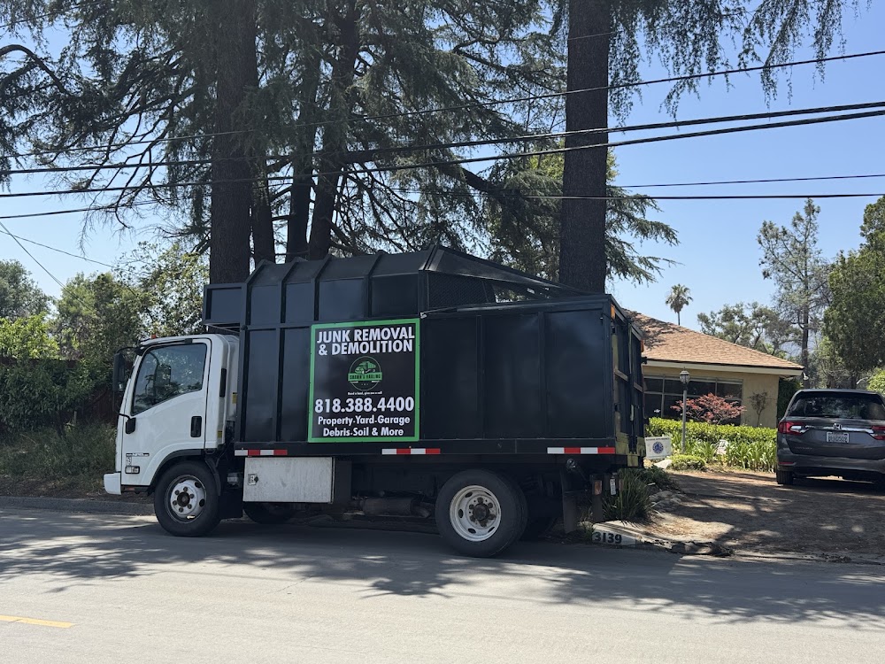 Shawn's Hauling junk removal