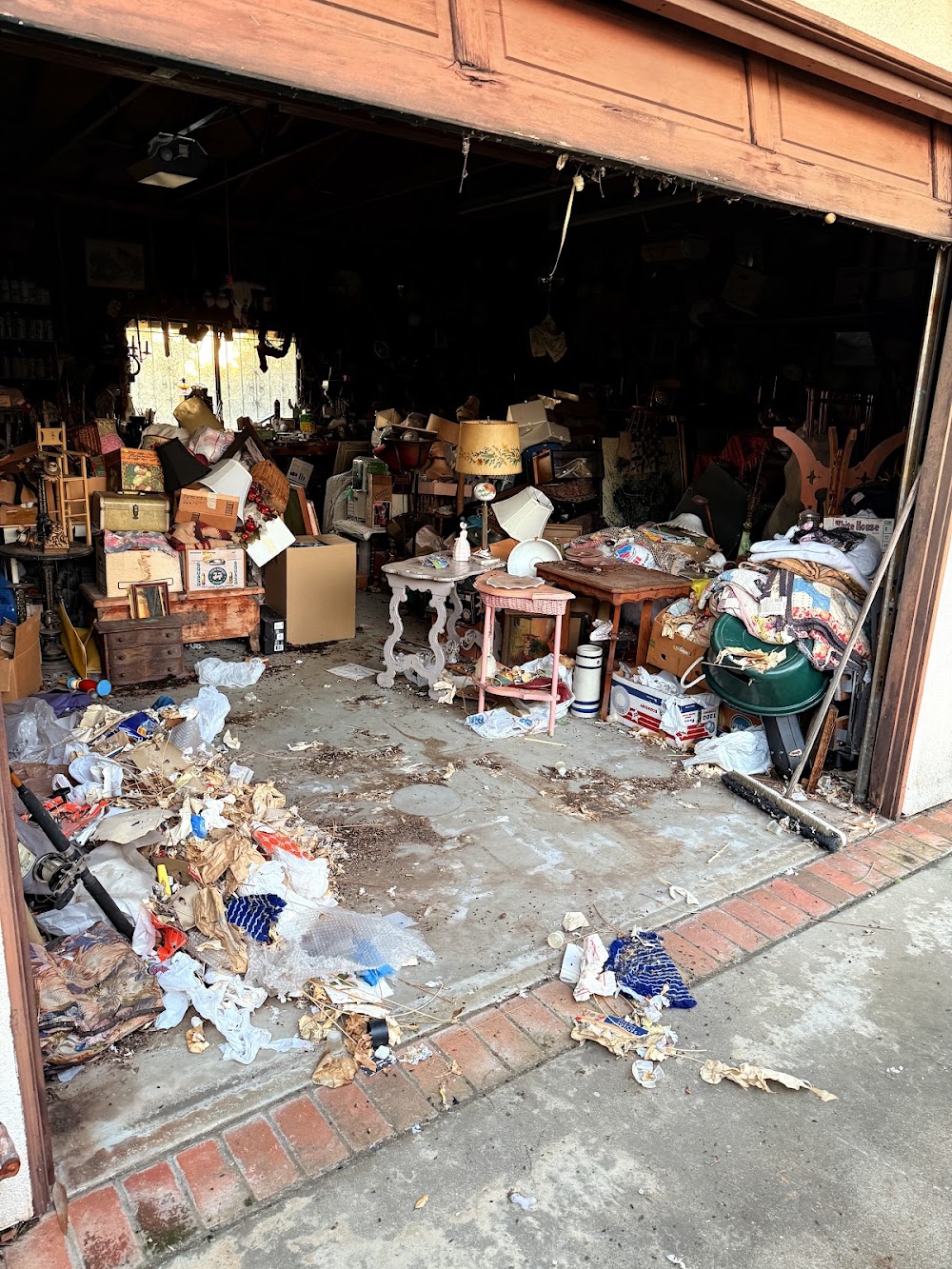 San Diego Mountain Moving and Junk Removal junk removal