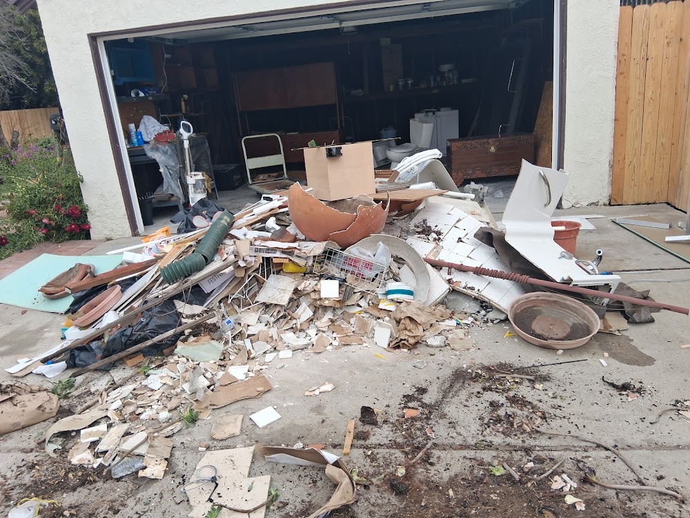 Arias Junk Removal junk removal