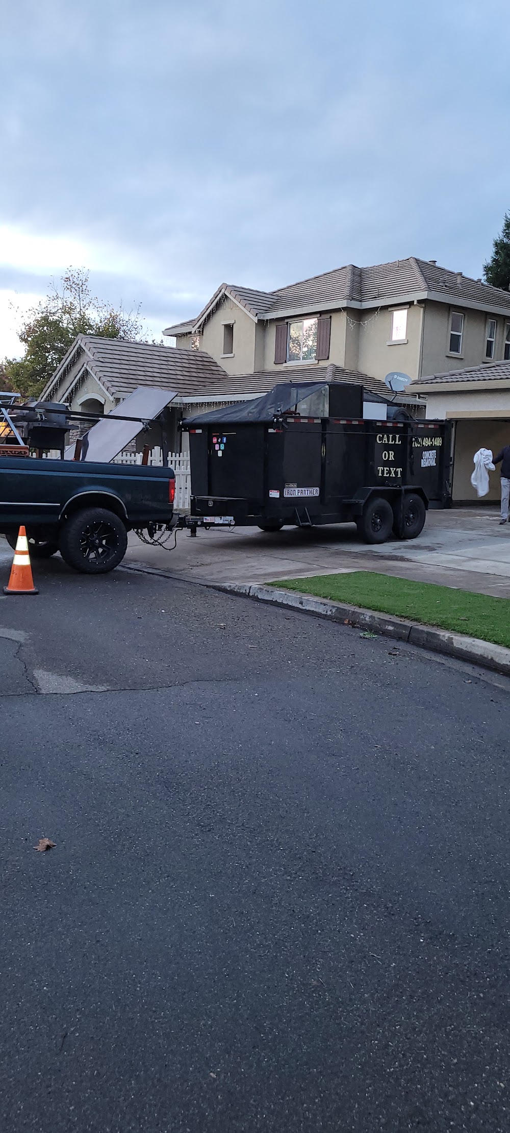 Maldonado's junk removal & hauling LLC junk removal