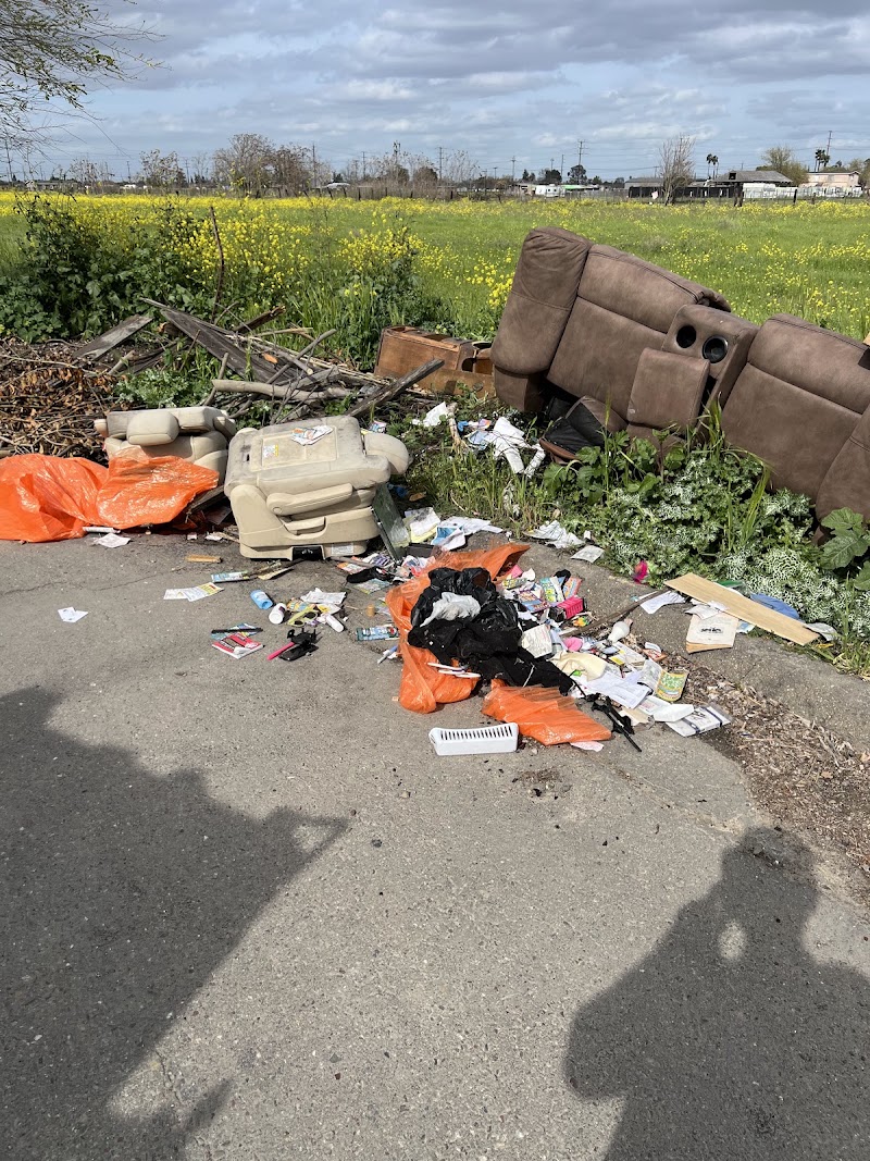 Rapid Junk Removal CA, LLC junk removal