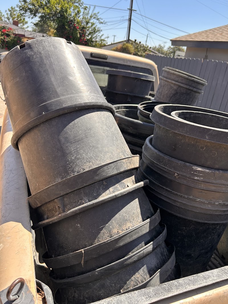 Mirenueva Junk Removal junk removal