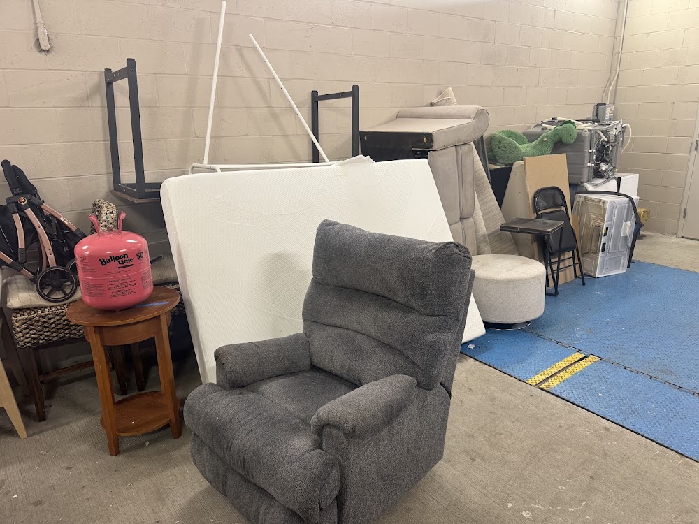 Ferrante Hauling & Disposal junk removal