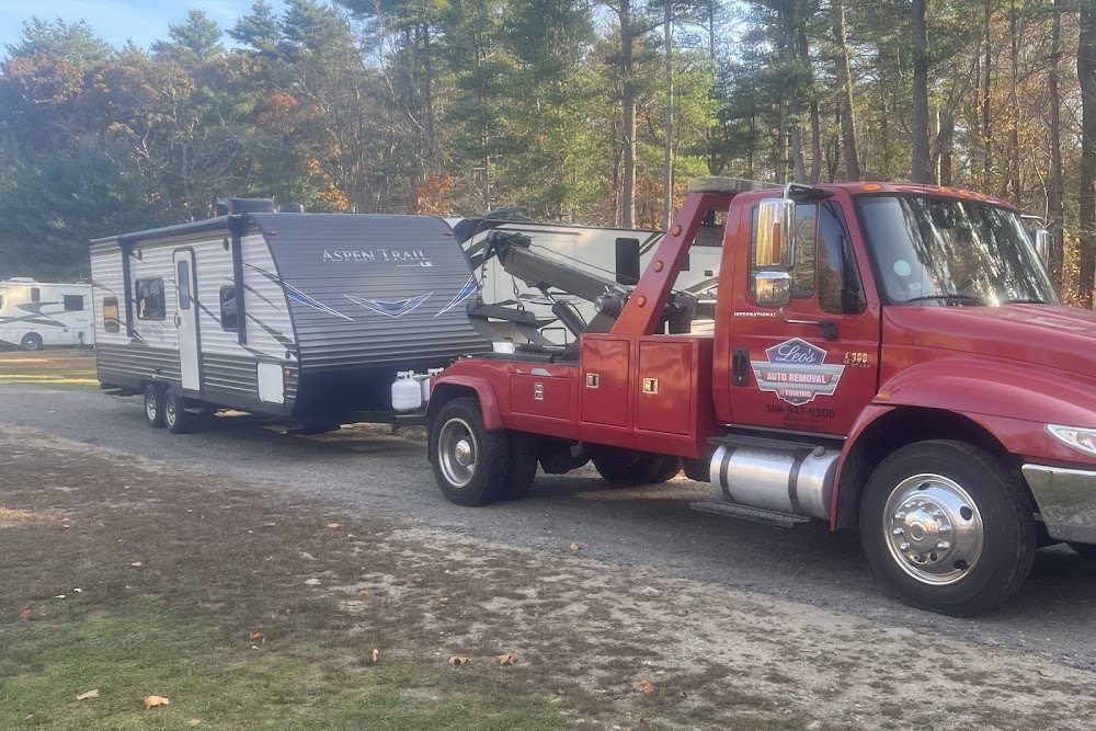 Leo's Auto Removal & Towing junk removal
