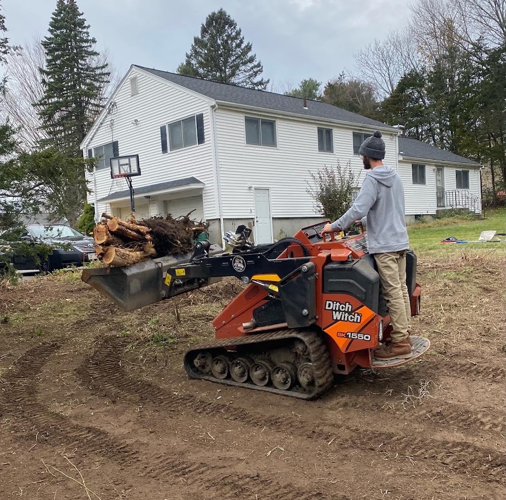 Blue-Hill Landscaping junk removal