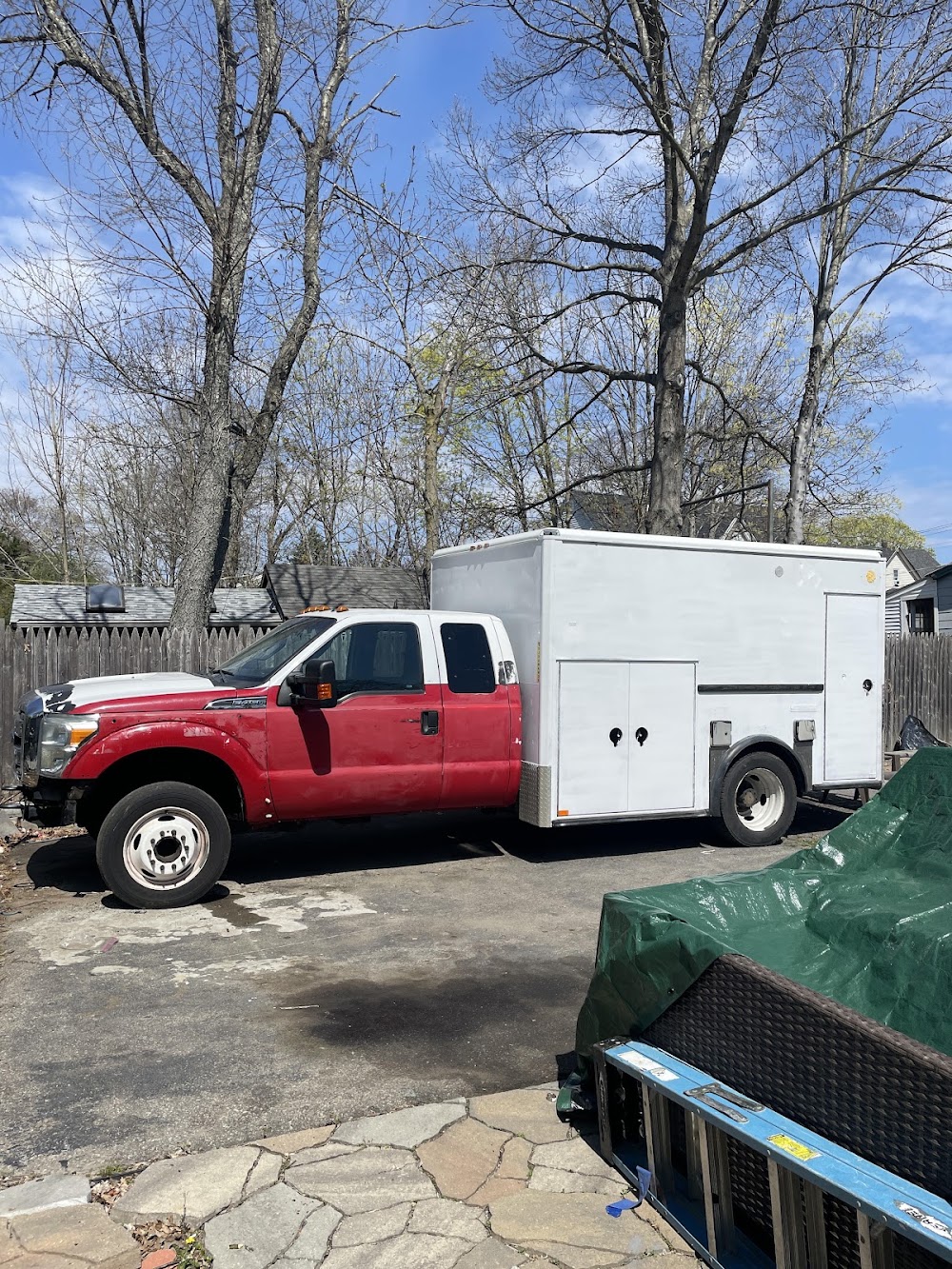 Emergency cleanup crew junk removal