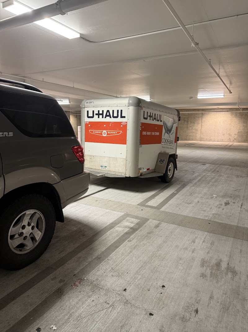 U-Haul Neighborhood Dealer junk removal
