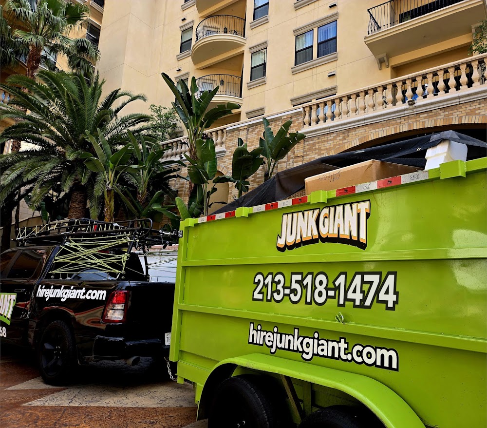 JUNK GIANT junk removal