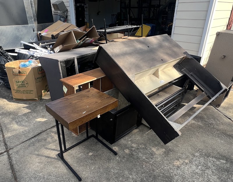 A&A Solutions Pro LLC junk removal
