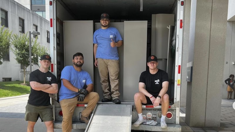 MoCo Moving and Junk Removal junk removal