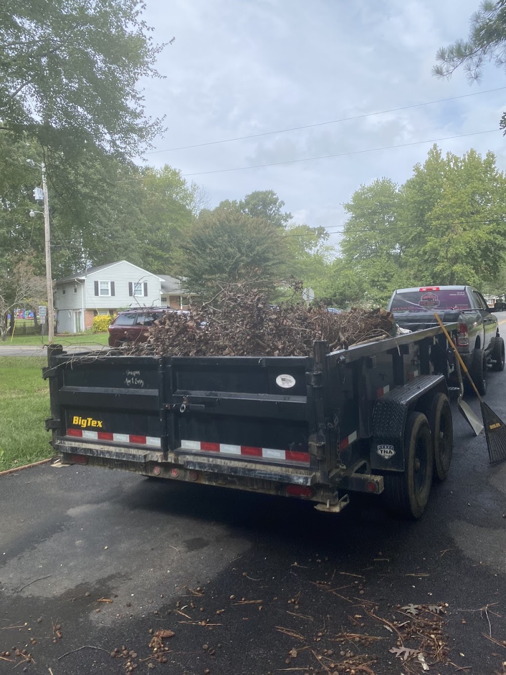 JUST DUMP IT LLC junk removal