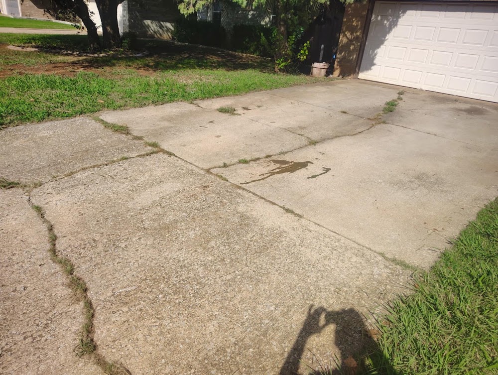Clutter Control Home Services, LLC junk removal