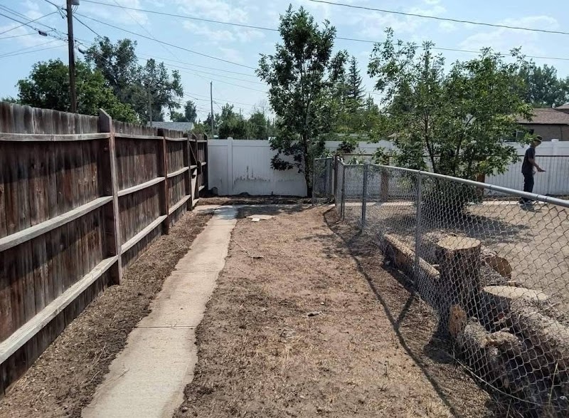 Jewels Lawn & Haul junk removal