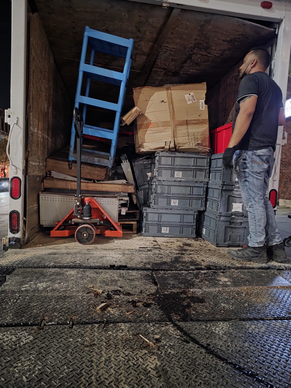 Speedy Swift Lift Llc Junk Removal Service junk removal