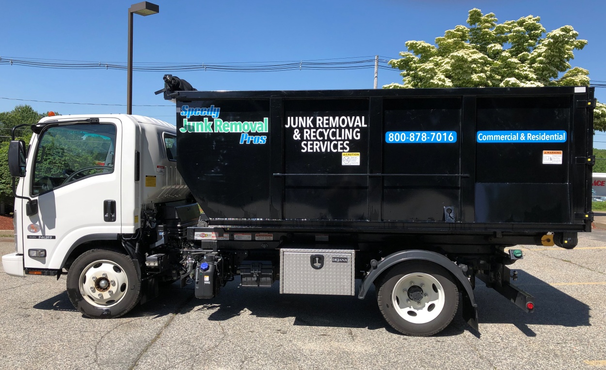 Speedy Junk Removal Pros junk removal