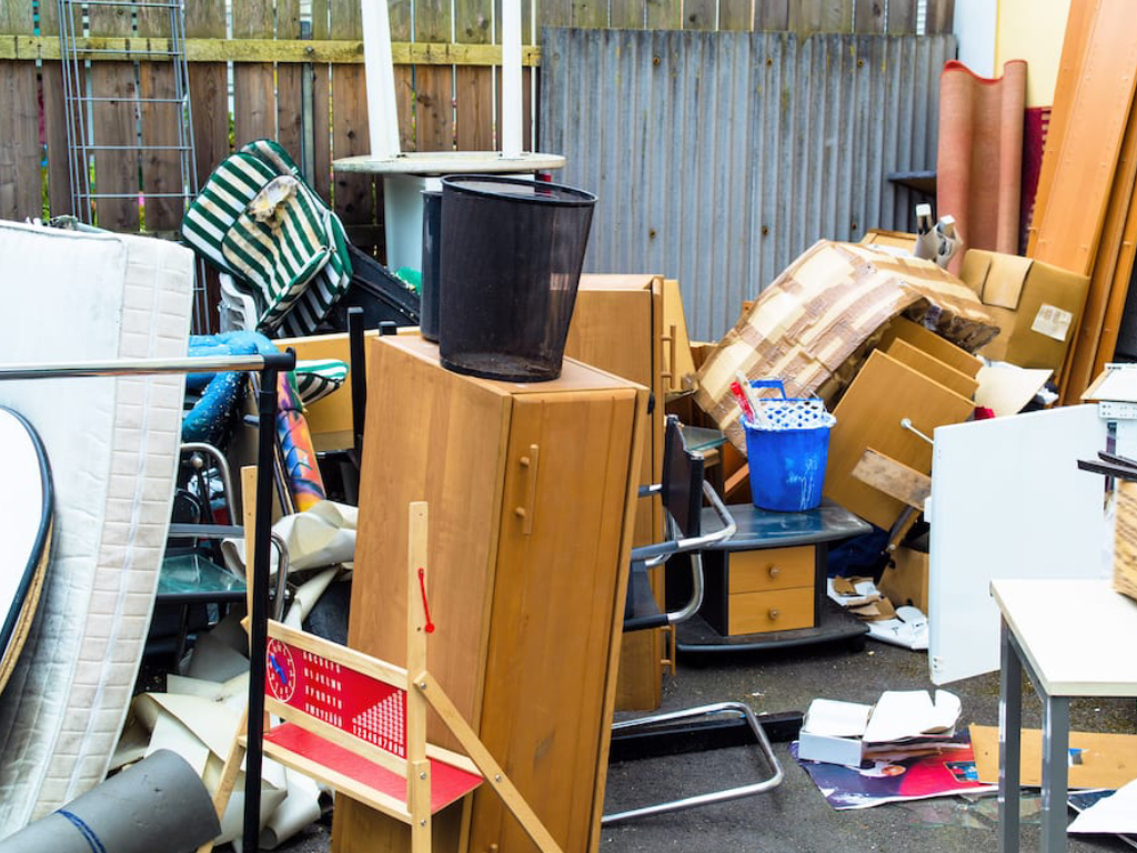 Action Junk Hauling Burien junk removal