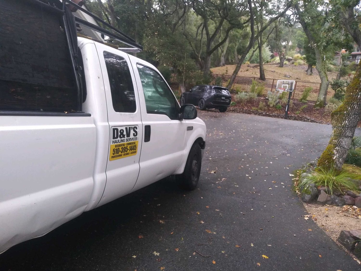 D&V'S Hauling and Junk Removal Service junk removal