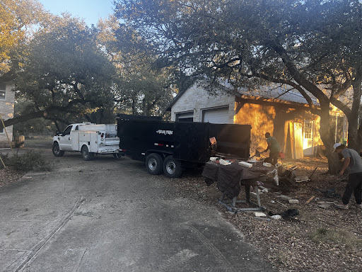 Melendez 3 Services LLC junk removal