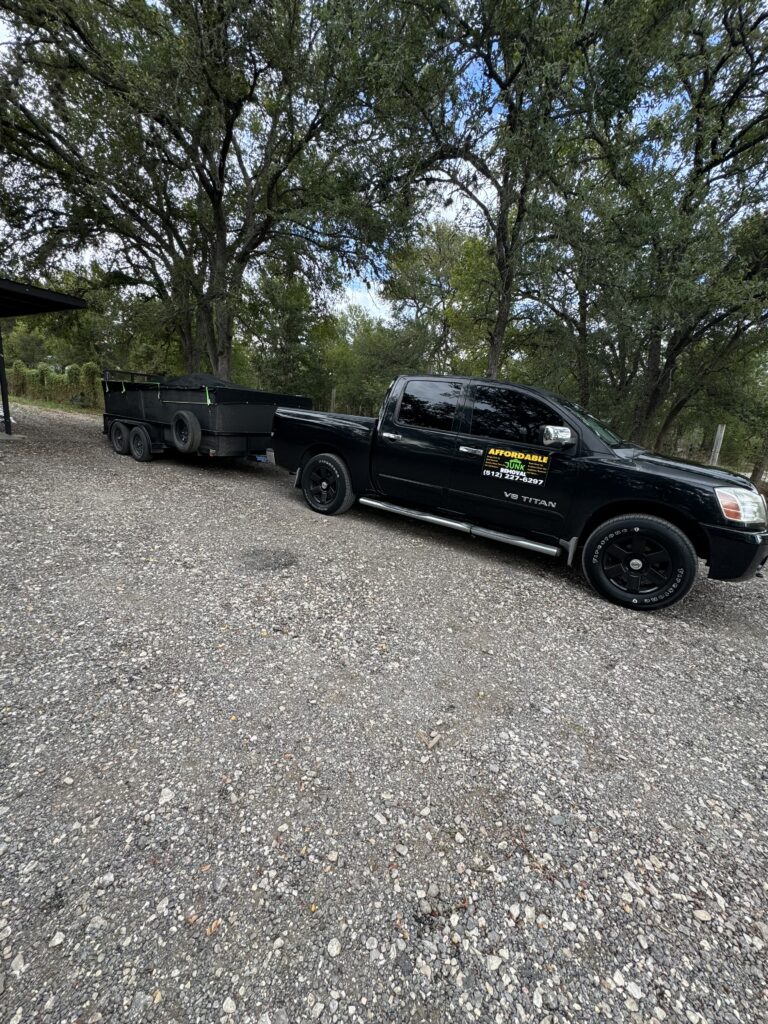 ChIJLyx9w arkkURLHCe20sb6V4