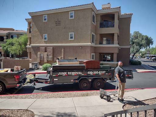 ChIJOX7GUASuBiMR6Rsv72SMXXY