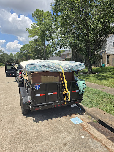 ChIJ905u1QHOFUQRoc7DSyNhyeM 8