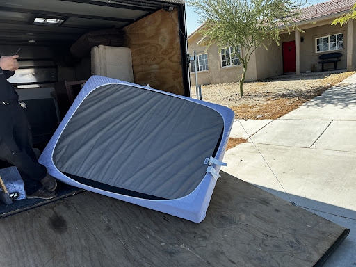 ChIJAyN0JzPHQIYRUYwyVdiUtIw 6