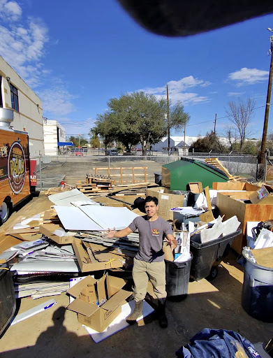 ChIJM78pZVPHQIYRgNEvJ Di9aU 6