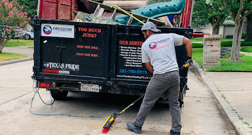 ChIJQbp9Rl5YgAMRsFzFWZJa5Lc 6