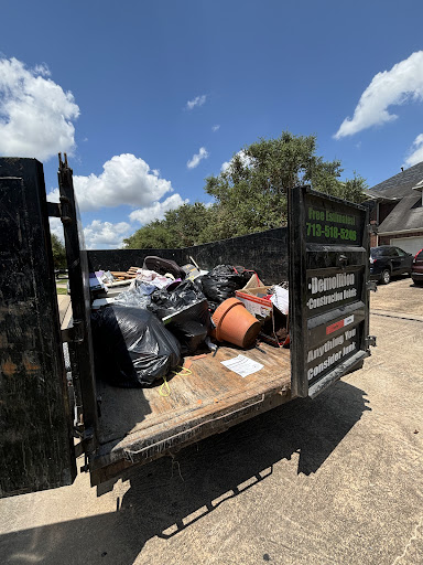 ChIJU7FTWwCbI6YRw14Kx7 N1FQ 6